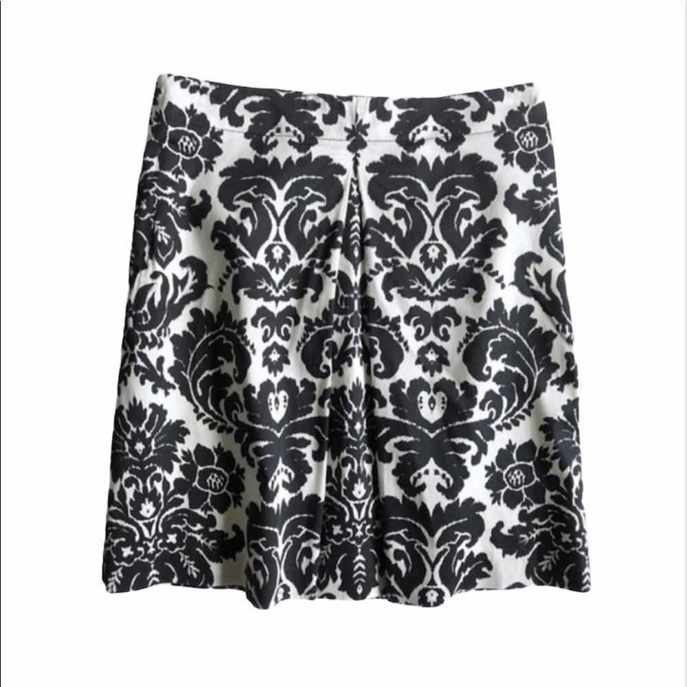 LOFT Petite Pleated Damask Print A-Line Skirt Black Cream Sz 0P